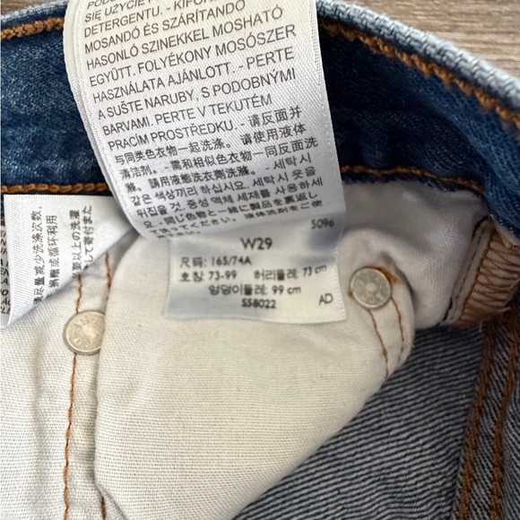 Levi's Classic Blue Jean Shorts - Picture 5 of 6